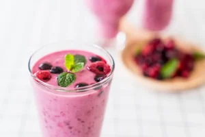 Frozen Berry Spinach Smoothie